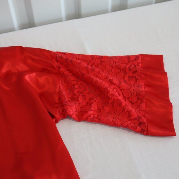 California Dynasty Womens Vintage Robe Chemise Set Red Lace Slip Dress Size Med - Picture 10 of 13
